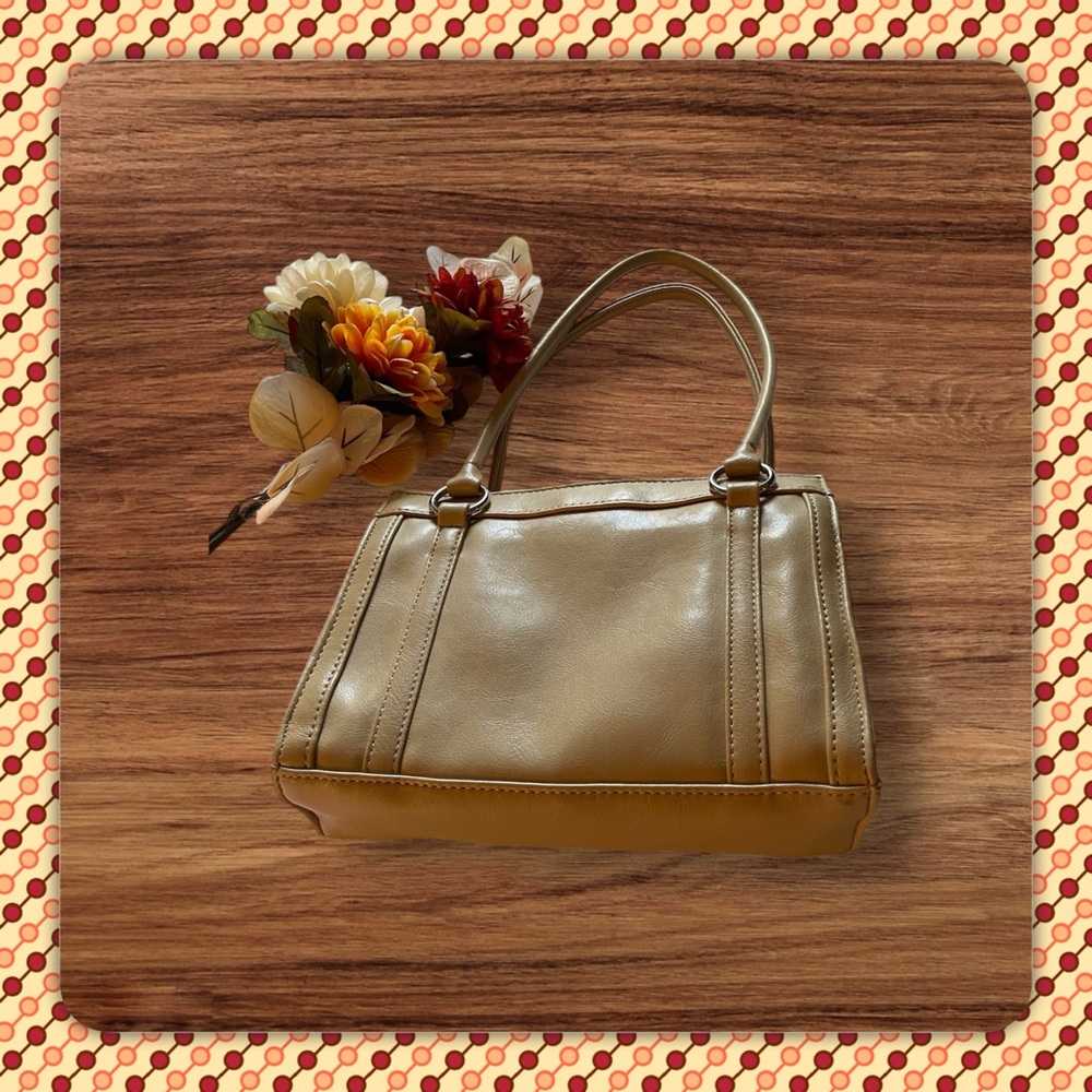 Sag Harbor Classic Tan Shoulder‎ Bag